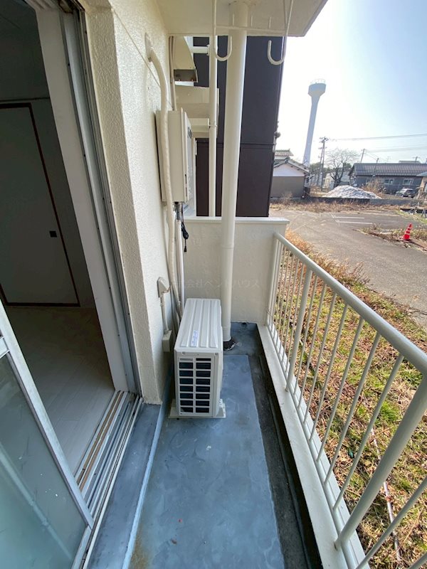 ヴィラナリー新発田Ⅱ ベランダ