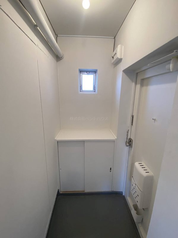 ヴィラナリー善通寺 玄関