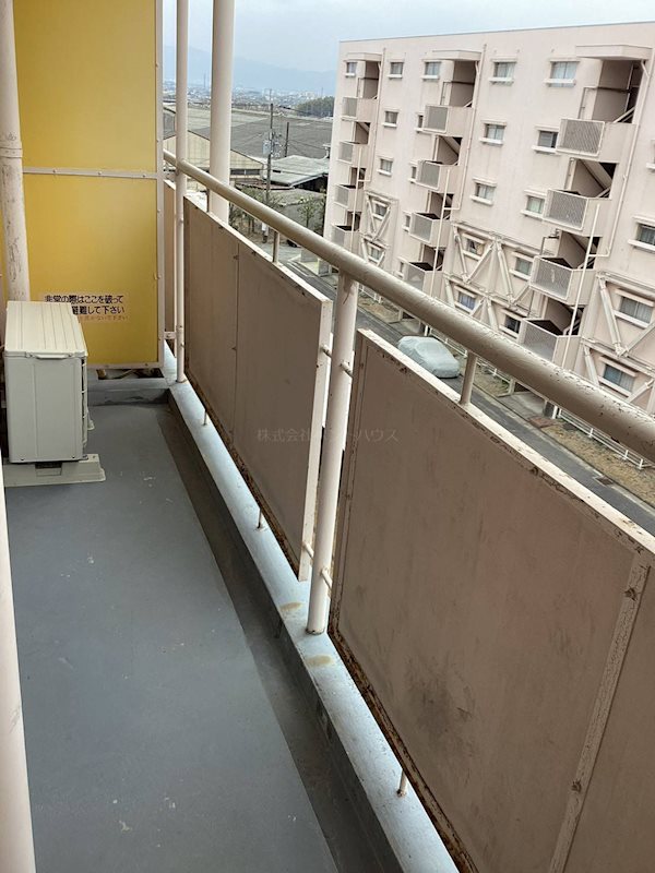 ヴィラナリー大和郡山 ベランダ