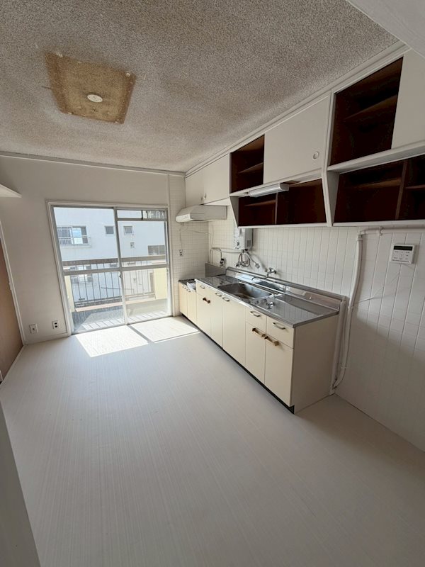 ヴィラナリー小倉南 リビング