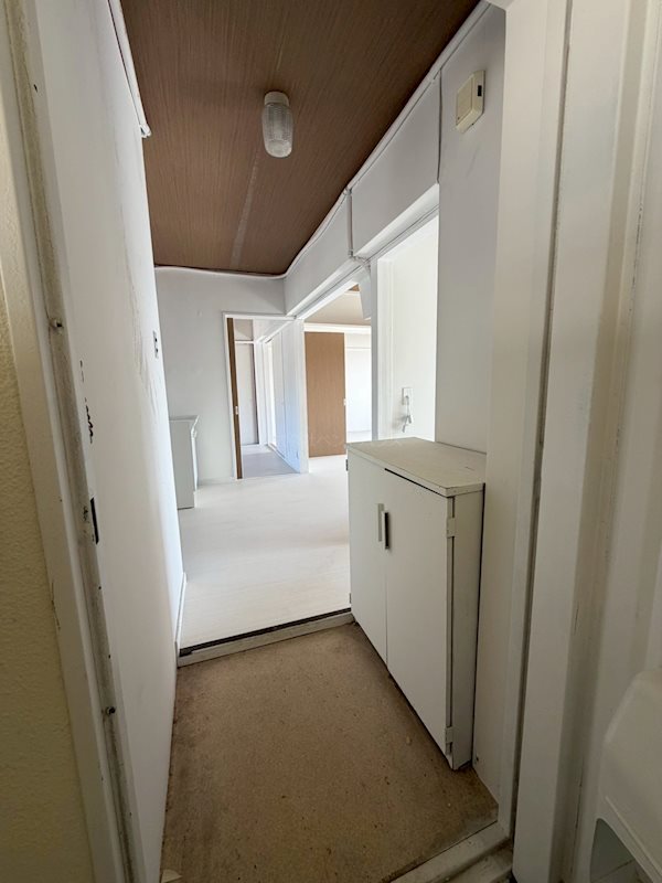 ヴィラナリー小倉南 玄関