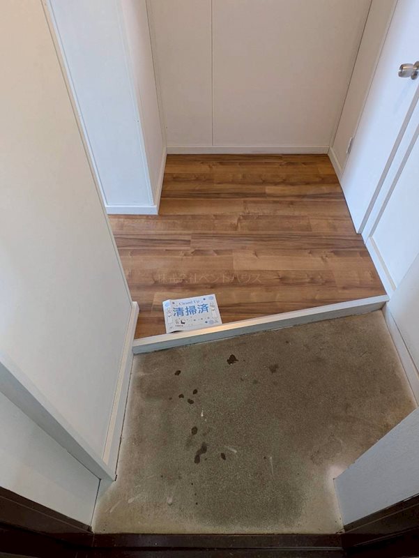 ヴィラナリー芦別Ⅱ 玄関