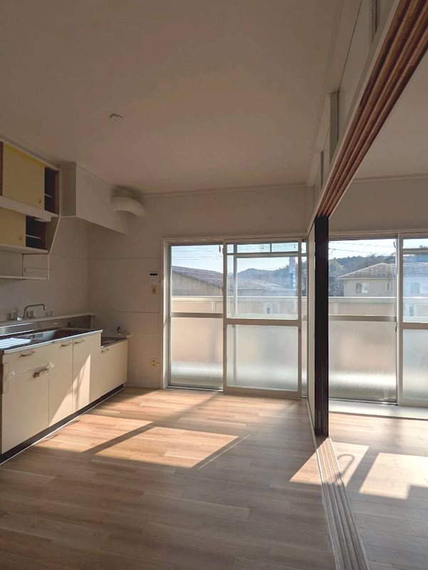 ヴィラナリー三良坂 リビング