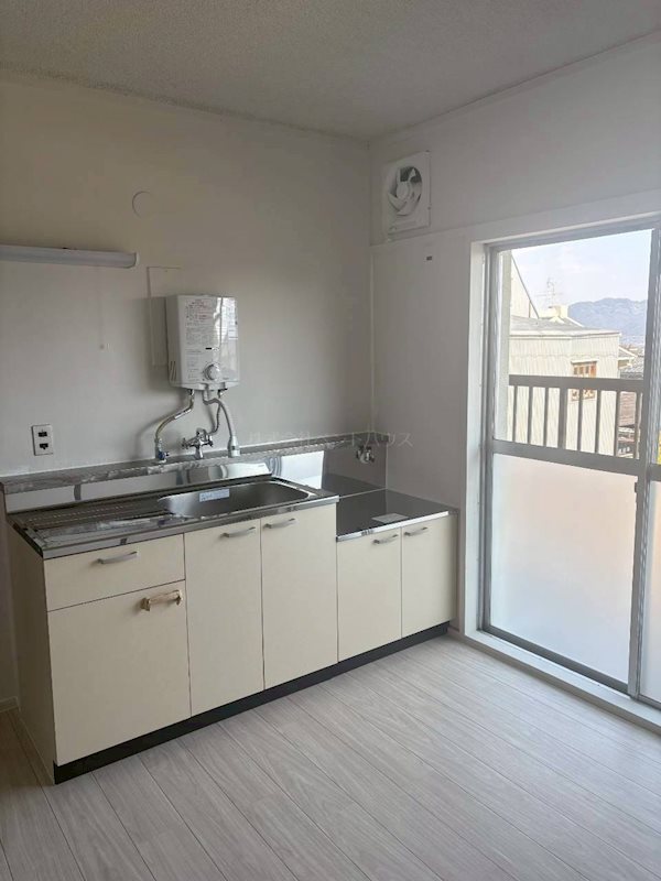 ヴィラナリー須波 キッチン