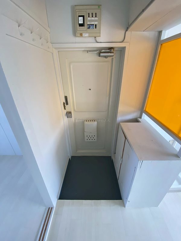 ヴィラナリー新発田Ⅱ 玄関