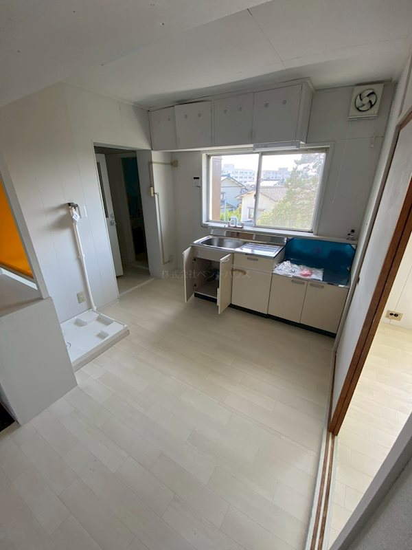 ヴィラナリー新発田Ⅱ リビング