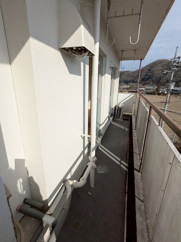 ヴィラナリー建部 ベランダ