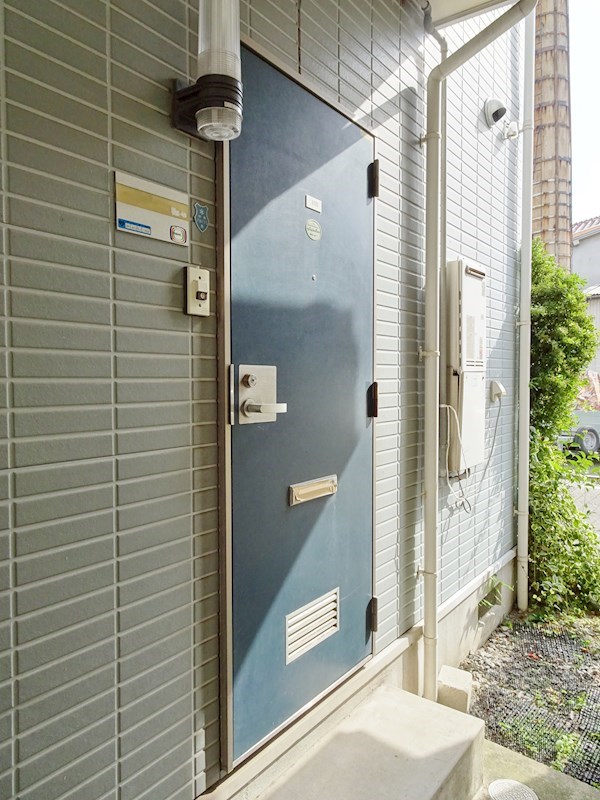 髙橋ハイツ 玄関