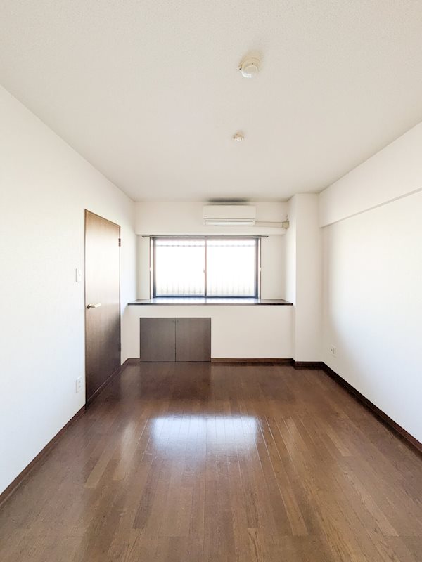 パラッツオツルヤ ベッドルーム