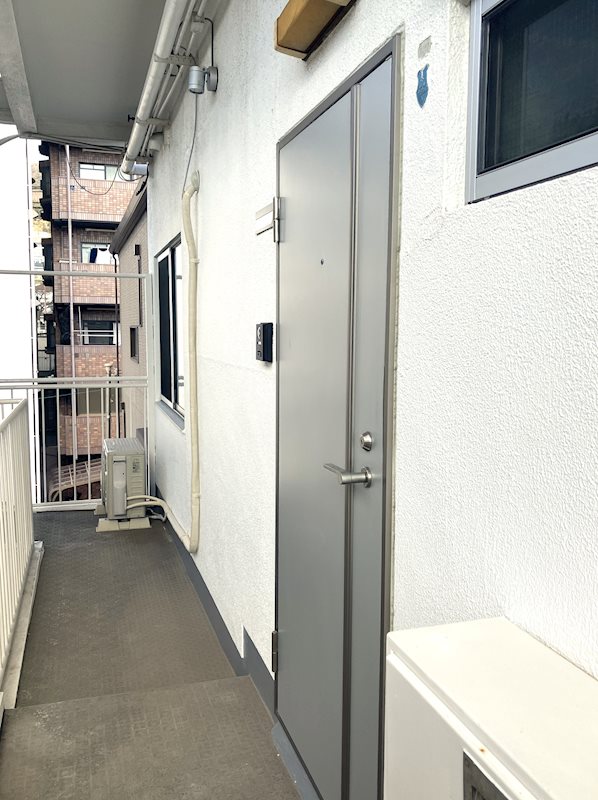 熊内橋ハイツ東 玄関