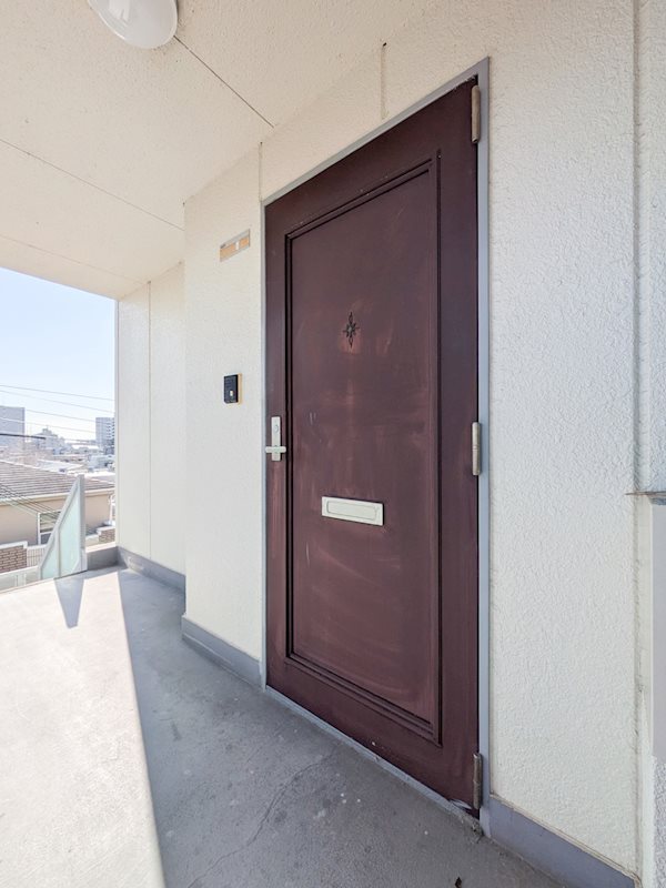 メゾン熊内橋 玄関