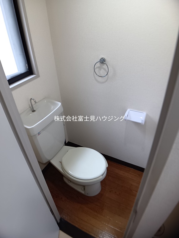 エランヴィタル新中野 トイレ