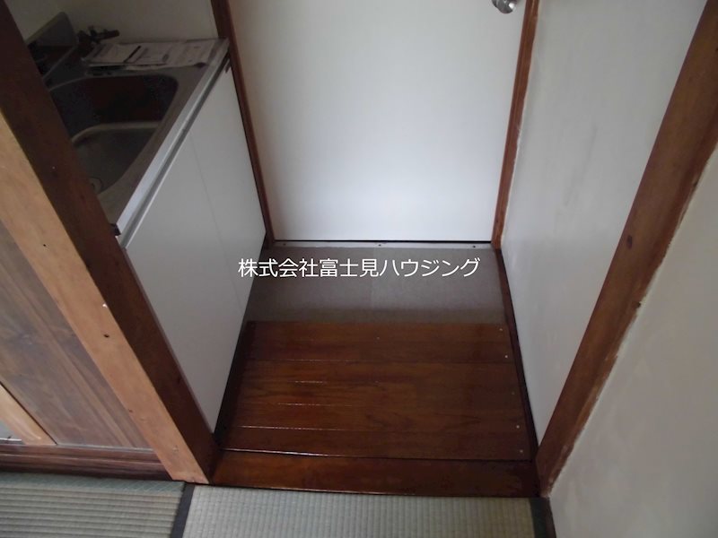 丸忠アパート 玄関