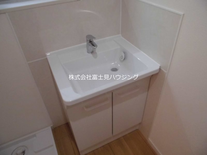 金城共同マンション 洗面所