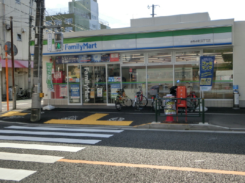 シュロス・ユーリ コンビニ