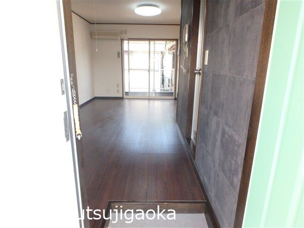 ハイム・ルミエ 玄関