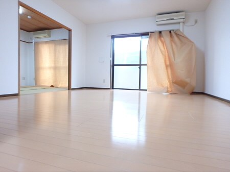 成城七番館（定借再契約型） リビング