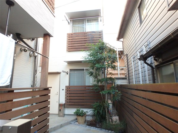 トゥプレ 101号室 外観