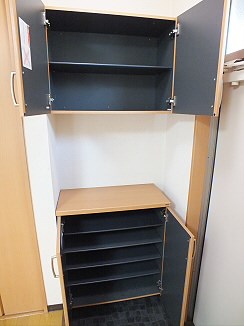 下山ビル 玄関