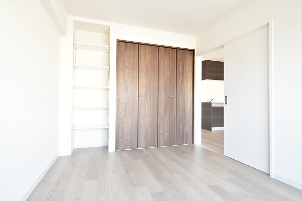 サニーガーデンアライ ベッドルーム