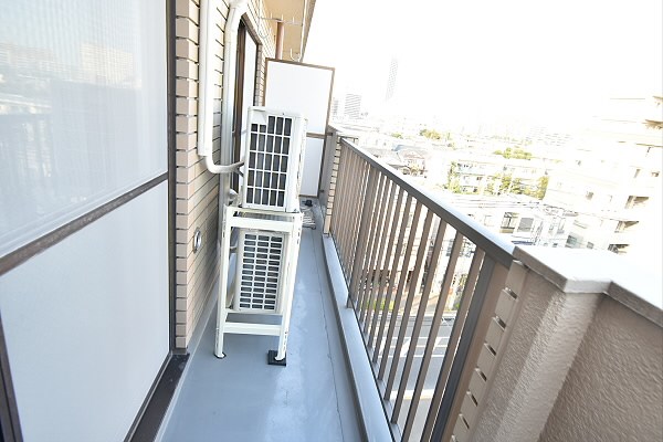 サニーガーデンアライ ベランダ