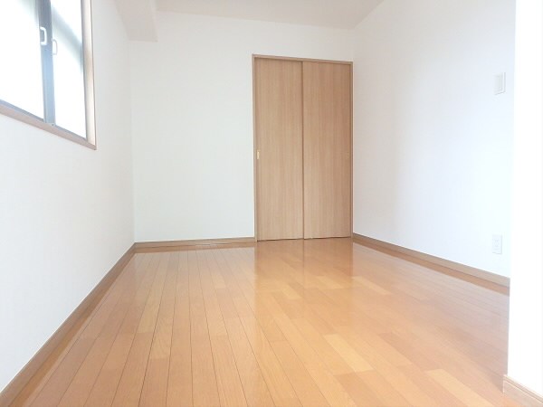 調布ふじ村ビル ベッドルーム