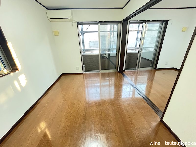 メゾン幸花(さちはな) リビング