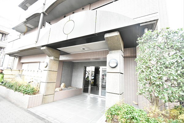 東京都調布市西つつじケ丘３丁目 エントランス