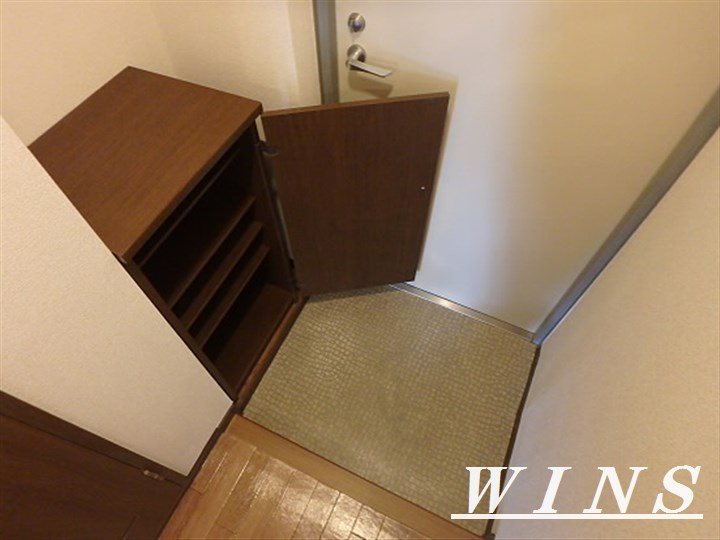 フラット四季 玄関