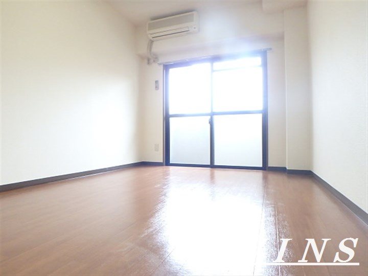 フラット四季 リビング