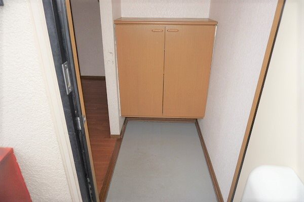 サンハウス 玄関