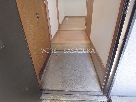 キシハイツ 玄関