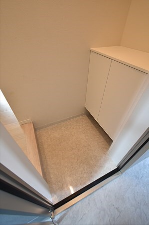 Lupinus（ルピナス） 玄関