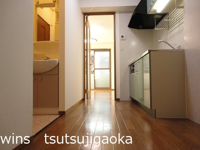 ハウス池亀2号館 リビング