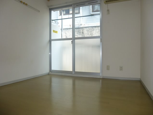 めぞんあやめ ベッドルーム