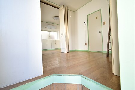 ピアカルディナーレ 玄関