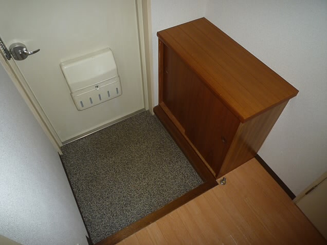 ルミエールキシ 玄関