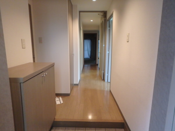 アルテサーノ調布 玄関