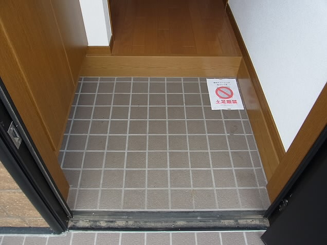 プラトウ西野川 玄関