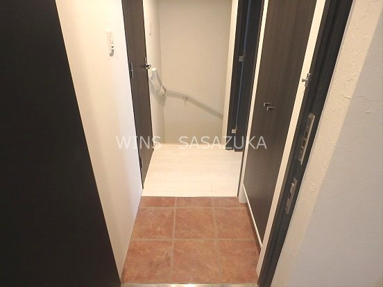 LEGALAND笹塚 玄関