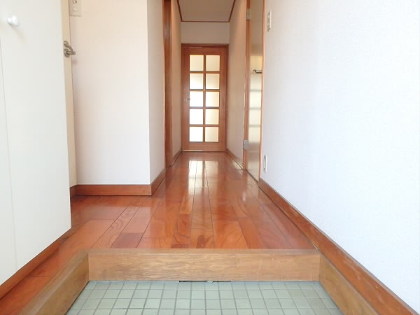 コンフォート国領 玄関