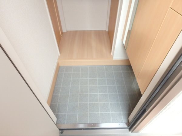 トレ・フィーリャ 玄関