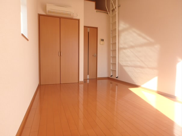 メゾンドラフィーネ ベッドルーム