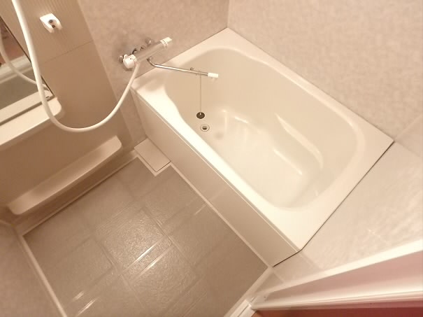 メゾンドラフィーネ 風呂画像