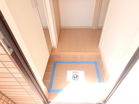 シェンデュグランペール 玄関