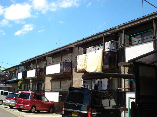 ファミーリエ　 外観