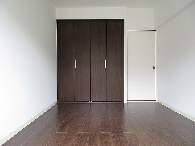ベッドルーム