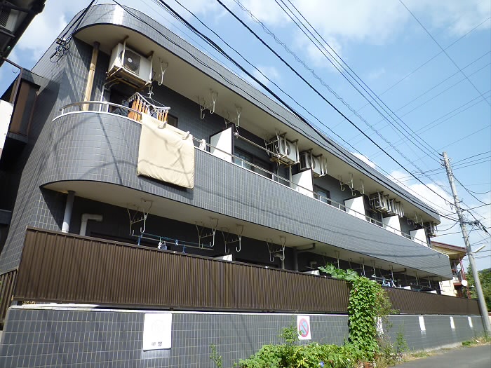 クレッセント柴崎 203号室 外観