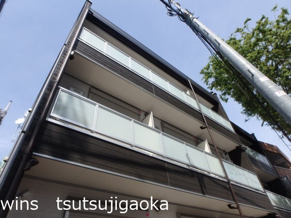 リブリ・調布 301号室 外観