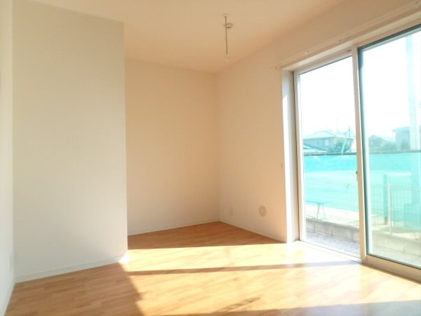 SHUKURA菊野台（シュクラキクノダイ） リビング